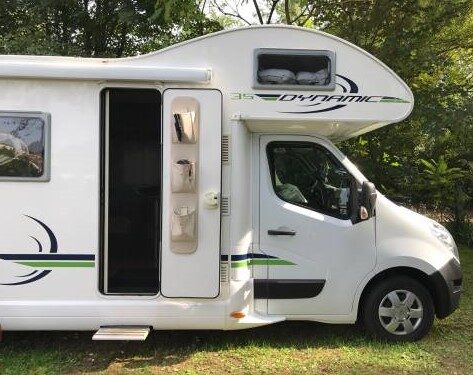 photos.external