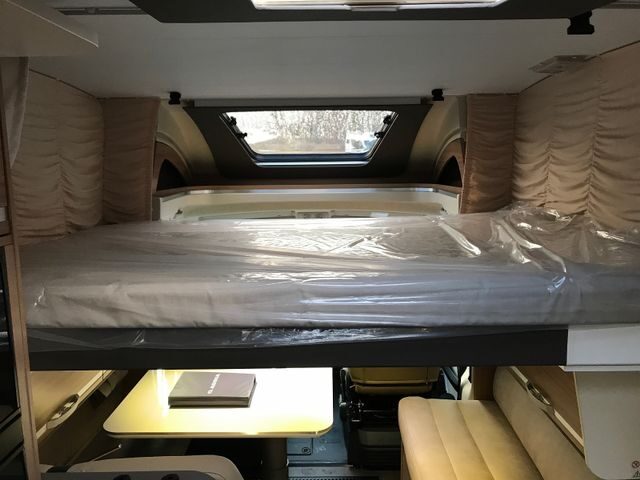 photos.external