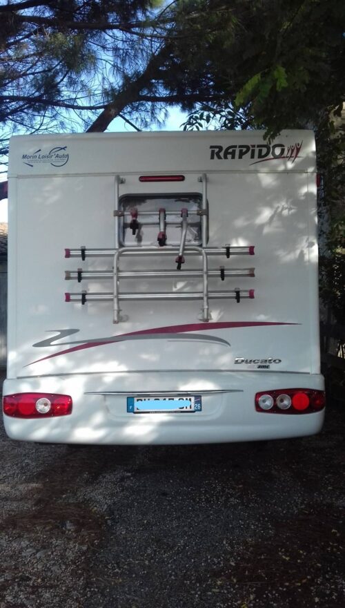photos.external