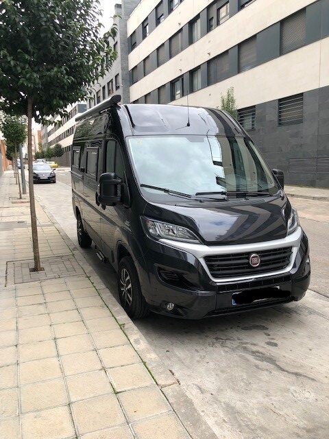 photos.external