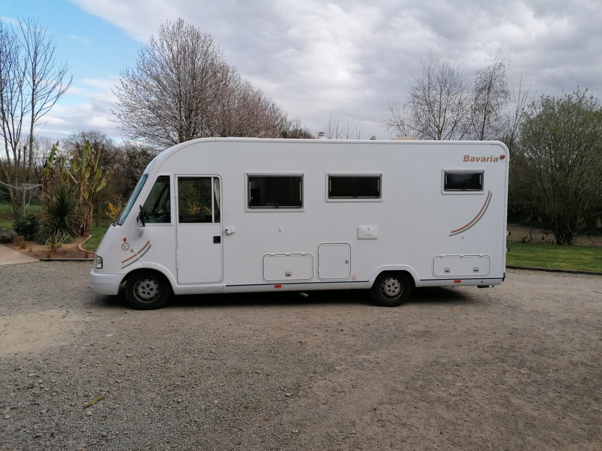 photos.external