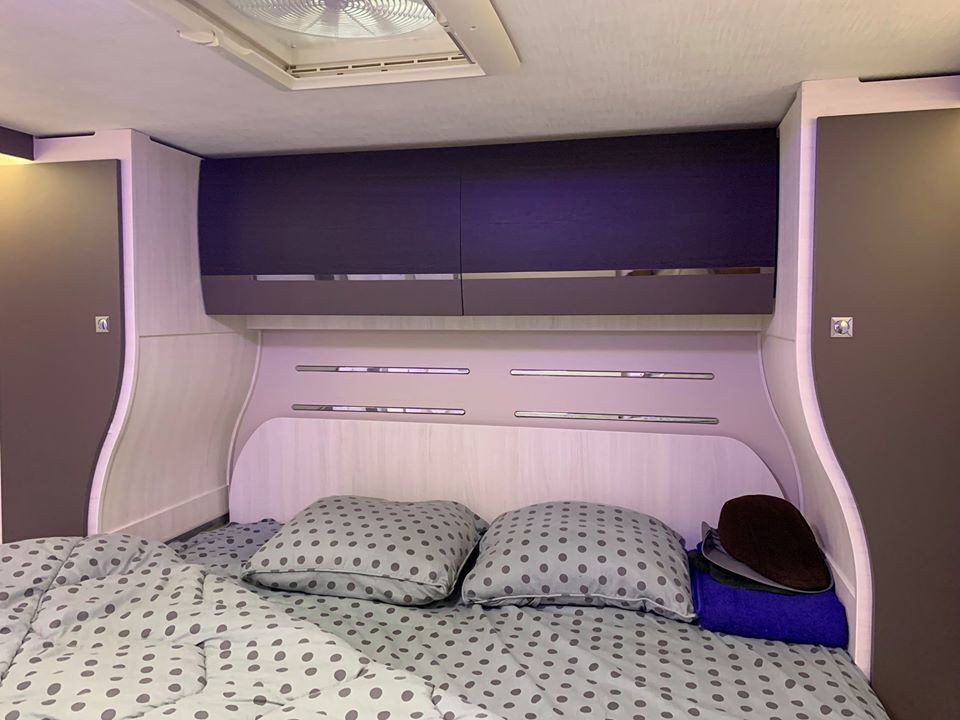 photos.external