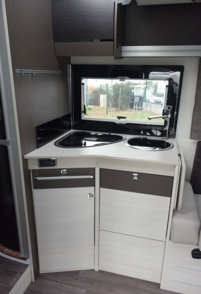 photos.external