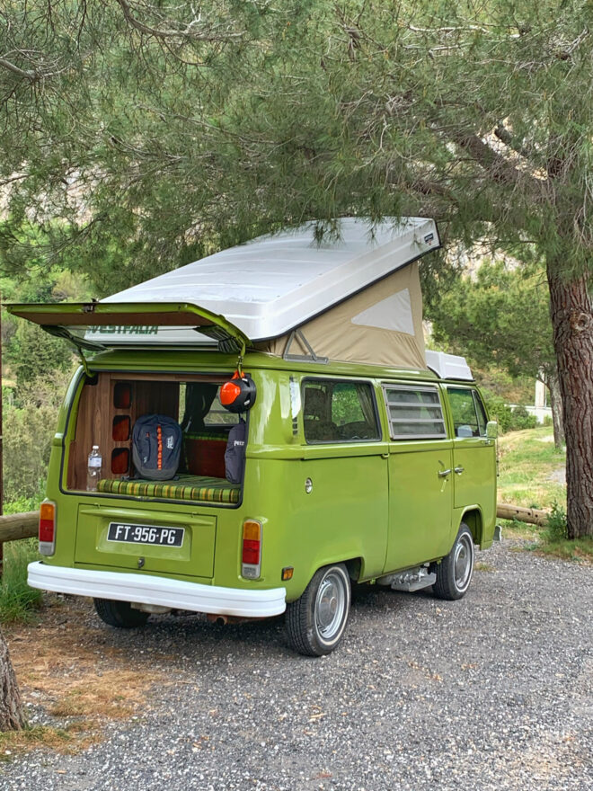 photos.external