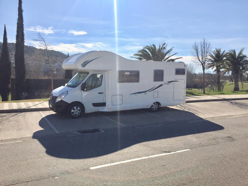 photos.external