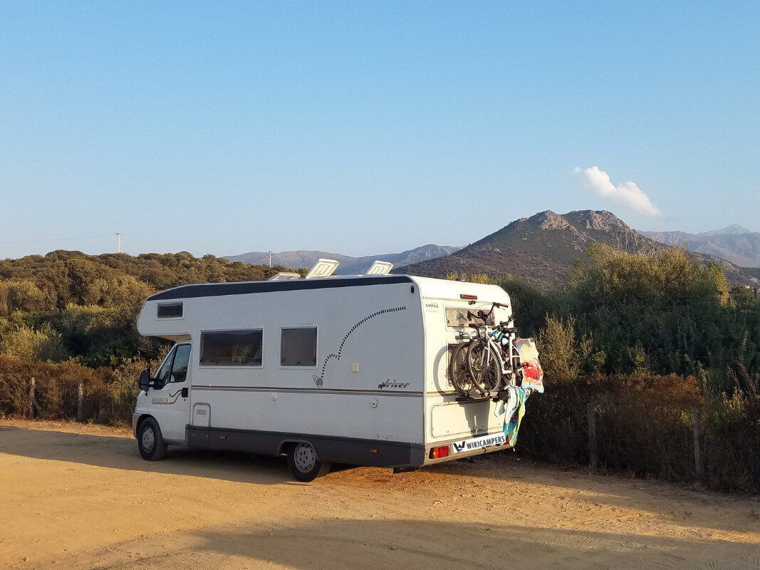 photos.external