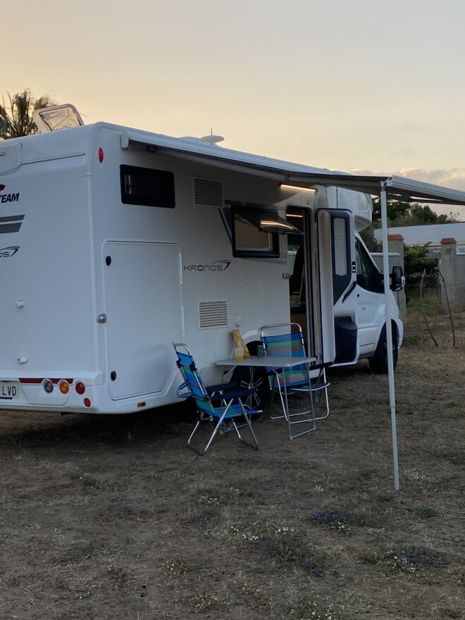 photos.external