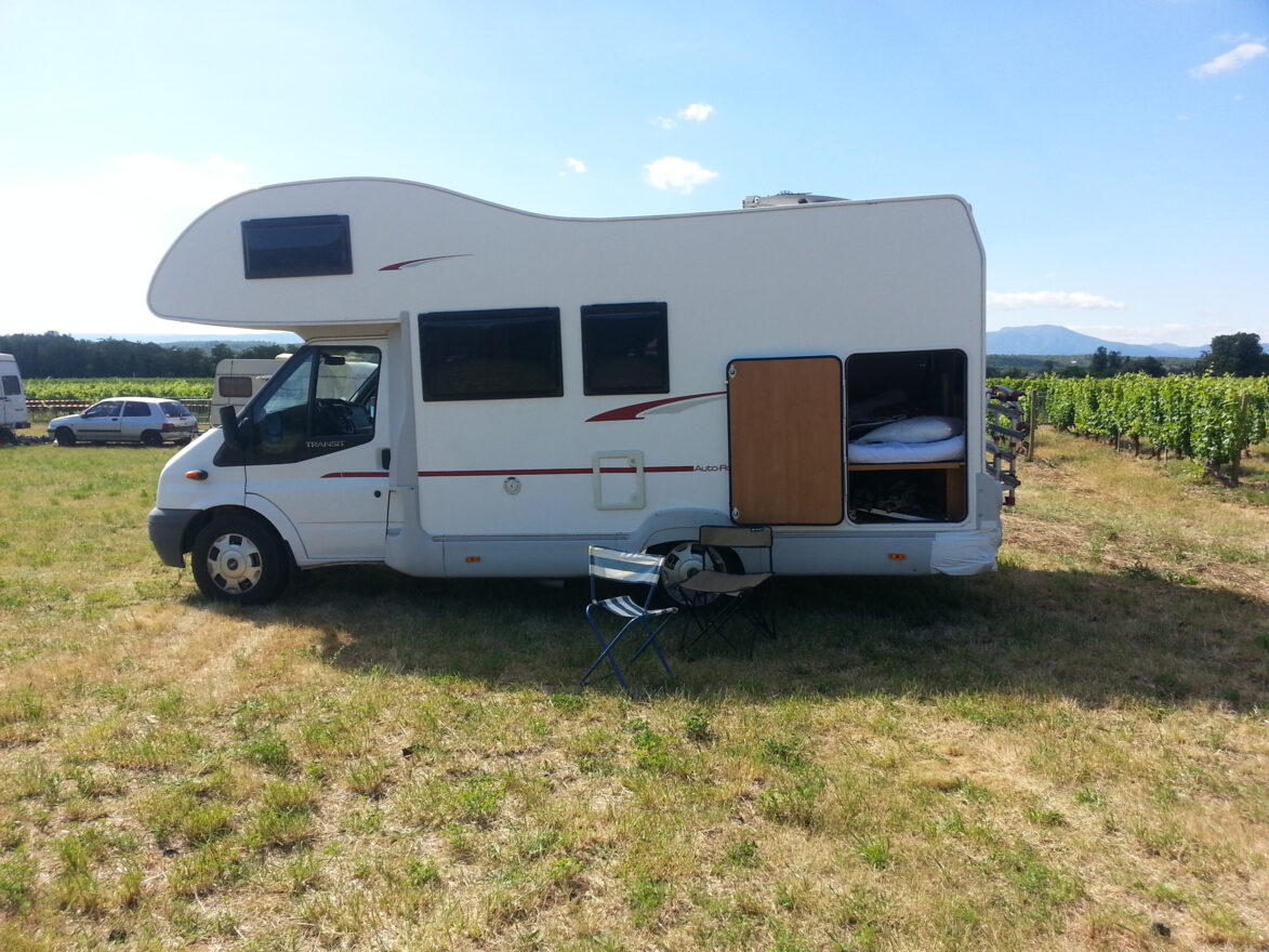 photos.external
