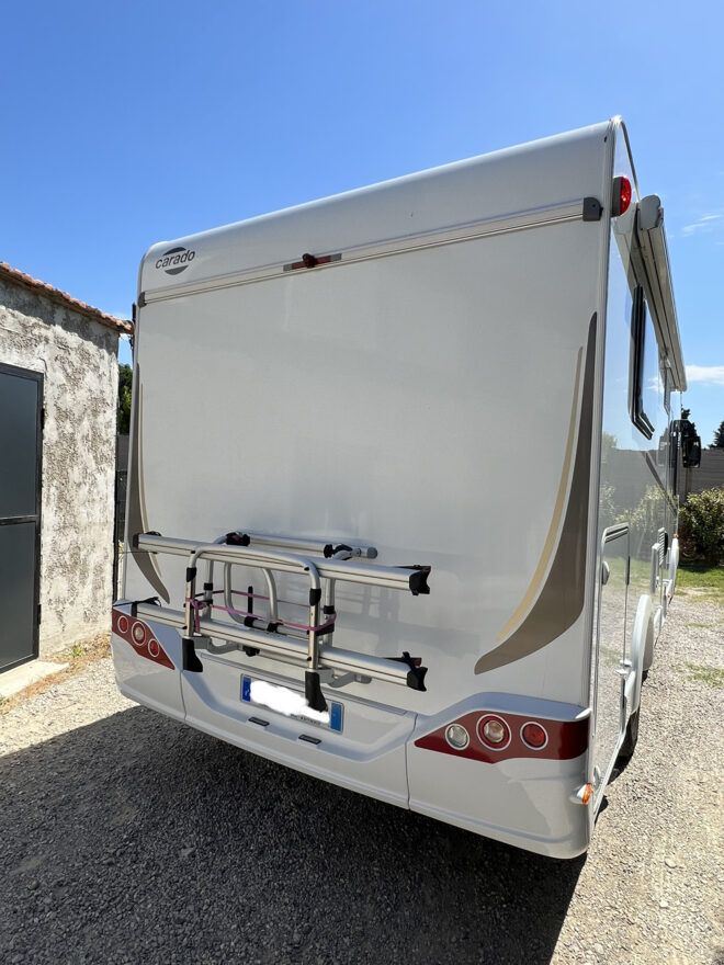 photos.external