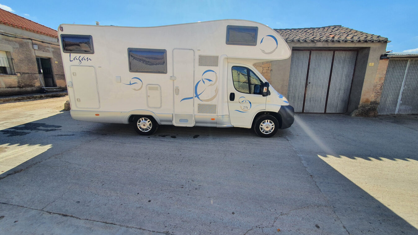 photos.external