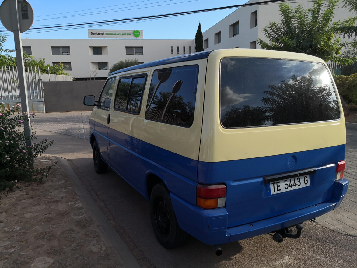 photos.external