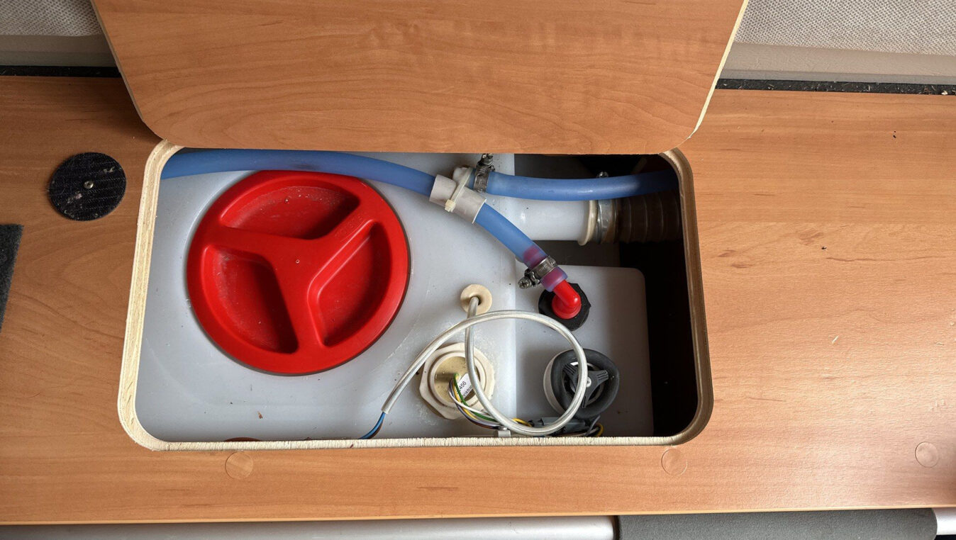 photos.others