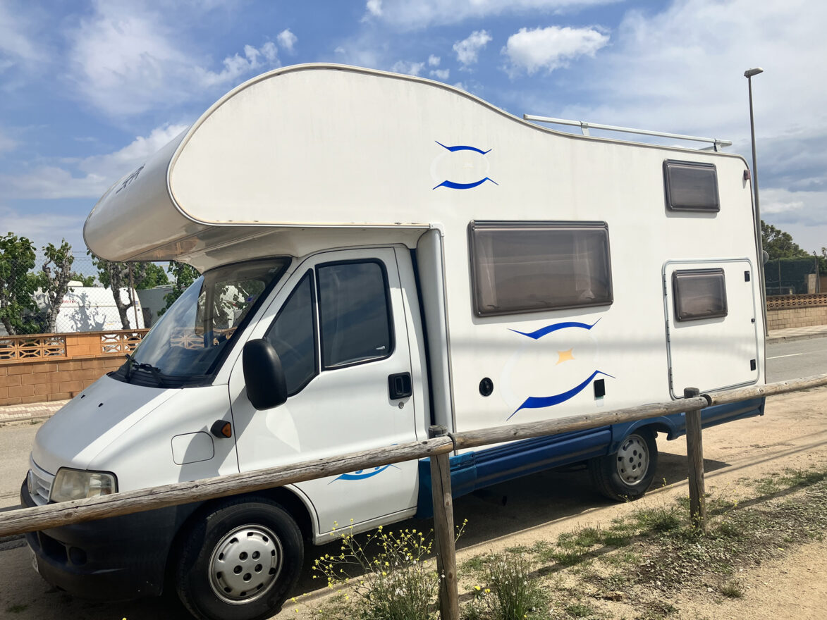 photos.external