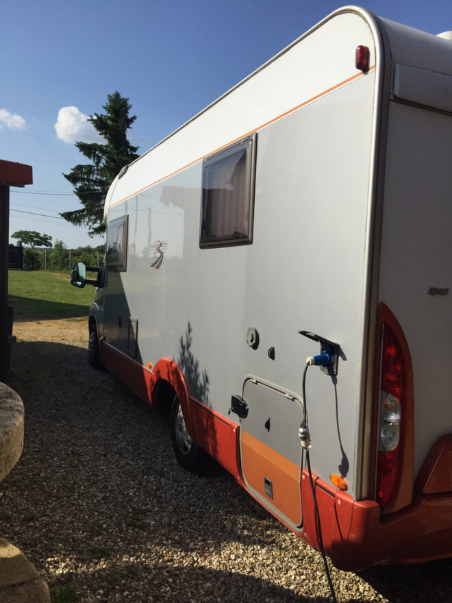 photos.external