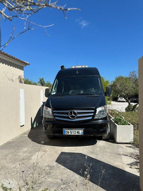 photos.external