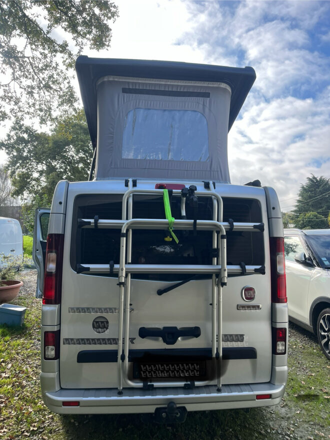 photos.external