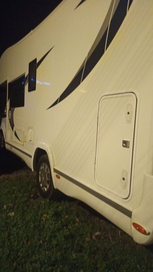 photos.external