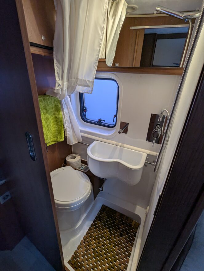 photos.bathroom