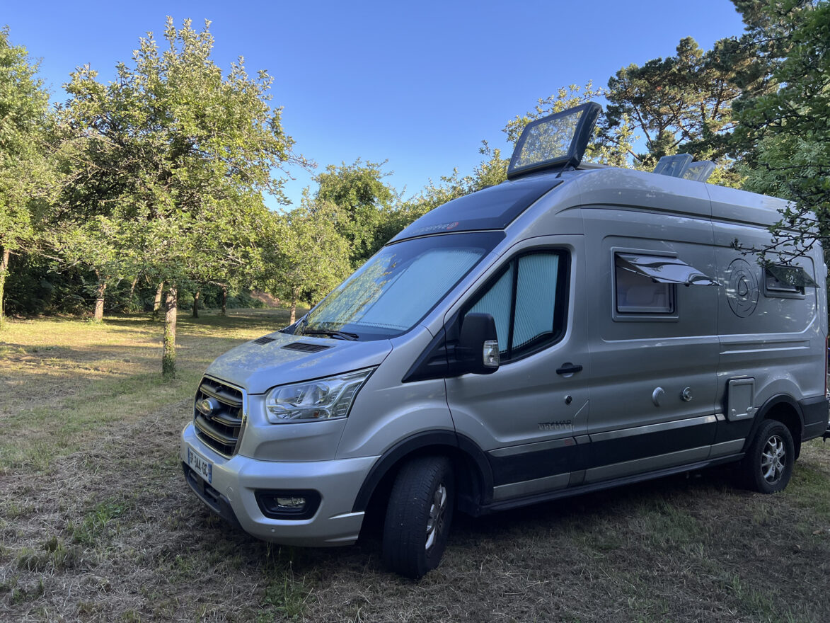 photos.external