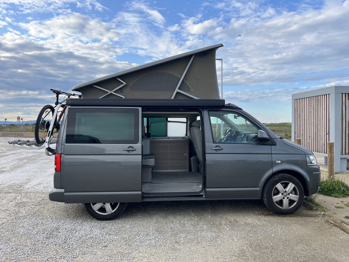 photos.external