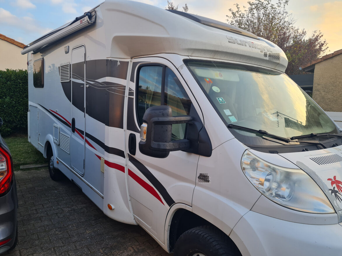 photos.external