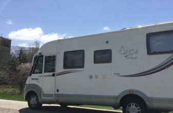 photos.external