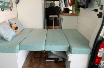 photos.couch