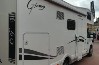 photos.external