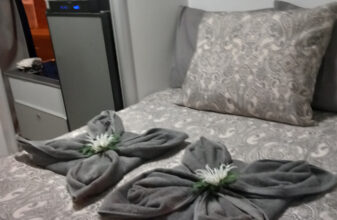 photos.couch