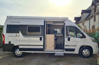 photos.external