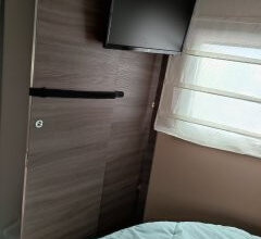 photos.external