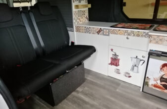 photos.couch