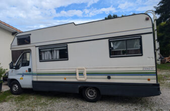 photos.external