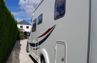 photos.external