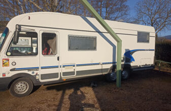 photos.external