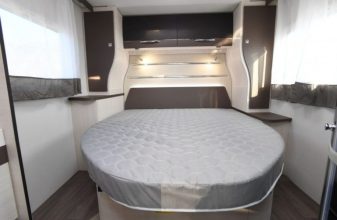 FORD CHAUSSON SPECIAL EDITION image