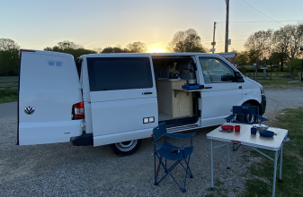 Volkswagen TRANSPORTEUR T5 image