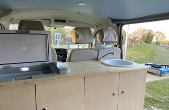 Volkswagen TRANSPORTEUR T5 image