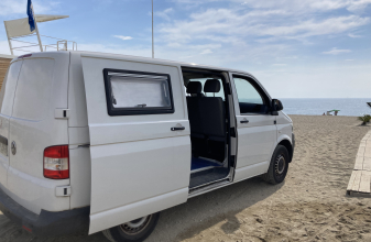 Volkswagen VOLKSWAGEN TRANSPORTER 5 image