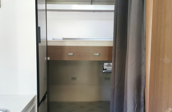 Ford CI AUTOHOMES ci manoa 79 M image