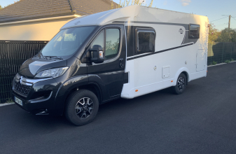 Citroen CARADO V337 image