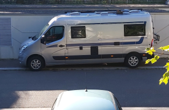 RENAULT FONT VENDOME EVASION image