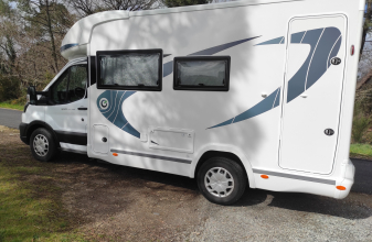 Ford CHAUSSON CHAUSSON 650 FIRST LINE image
