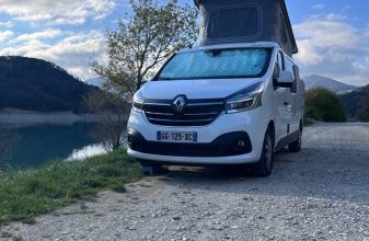 RENAULT STYLEVAN BASE RENAULT TRAFIC image