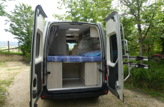 RENAULT FONT VENDOME EVASION image