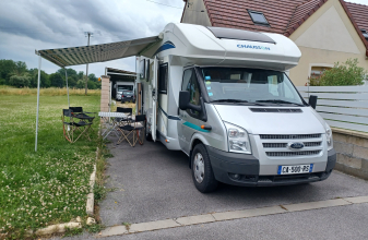 FORD CHAUSSON FLASH image