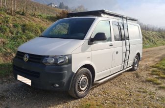 Volkswagen TRANSPORTEUR T5 image